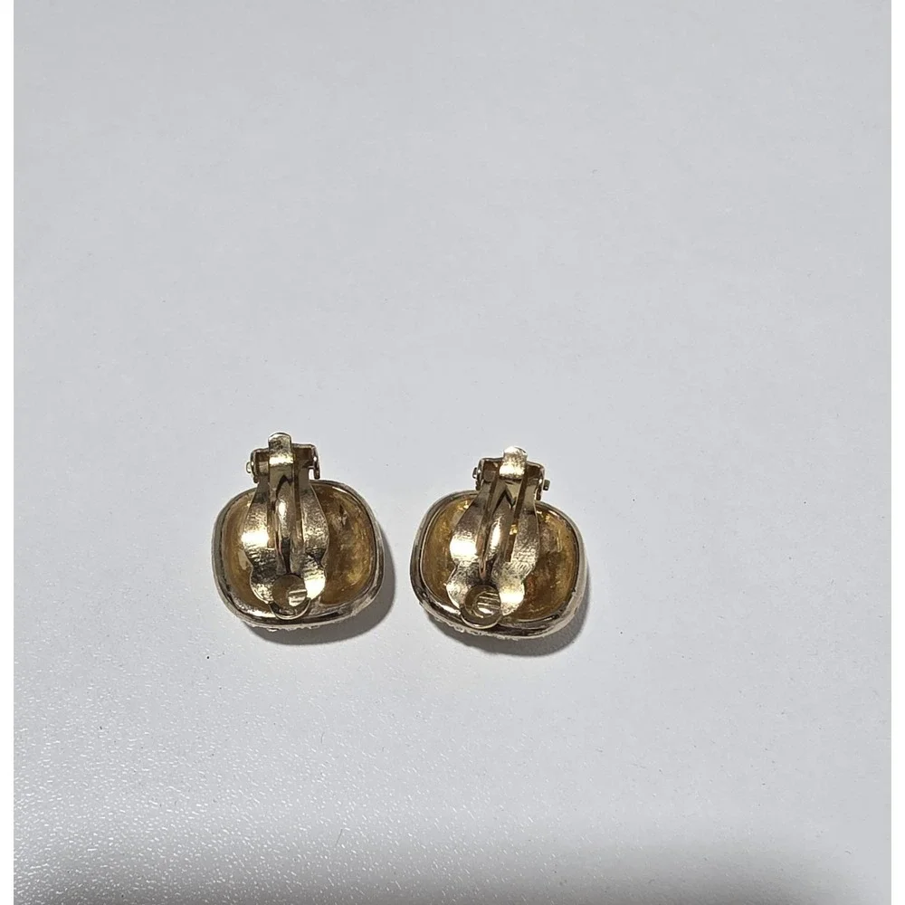 Vintage CL Marked Gold Tone Clear Rhinestone Pave Clip-On Earrings Square - Picture 3 of 6